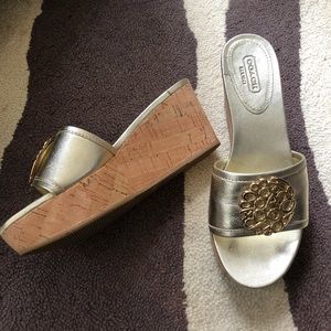 COACH ‘Judith’ Sandal in Gold